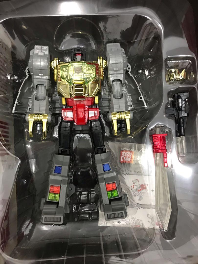 Mp-03 grimlock (Category: Gundam & Model Kits) located in Alaminos. Submitted by leeyoungjae11 (Listing ID 1178286043, Image 2). Description: Opened for inspection Small paintchip sa crown Good condition.