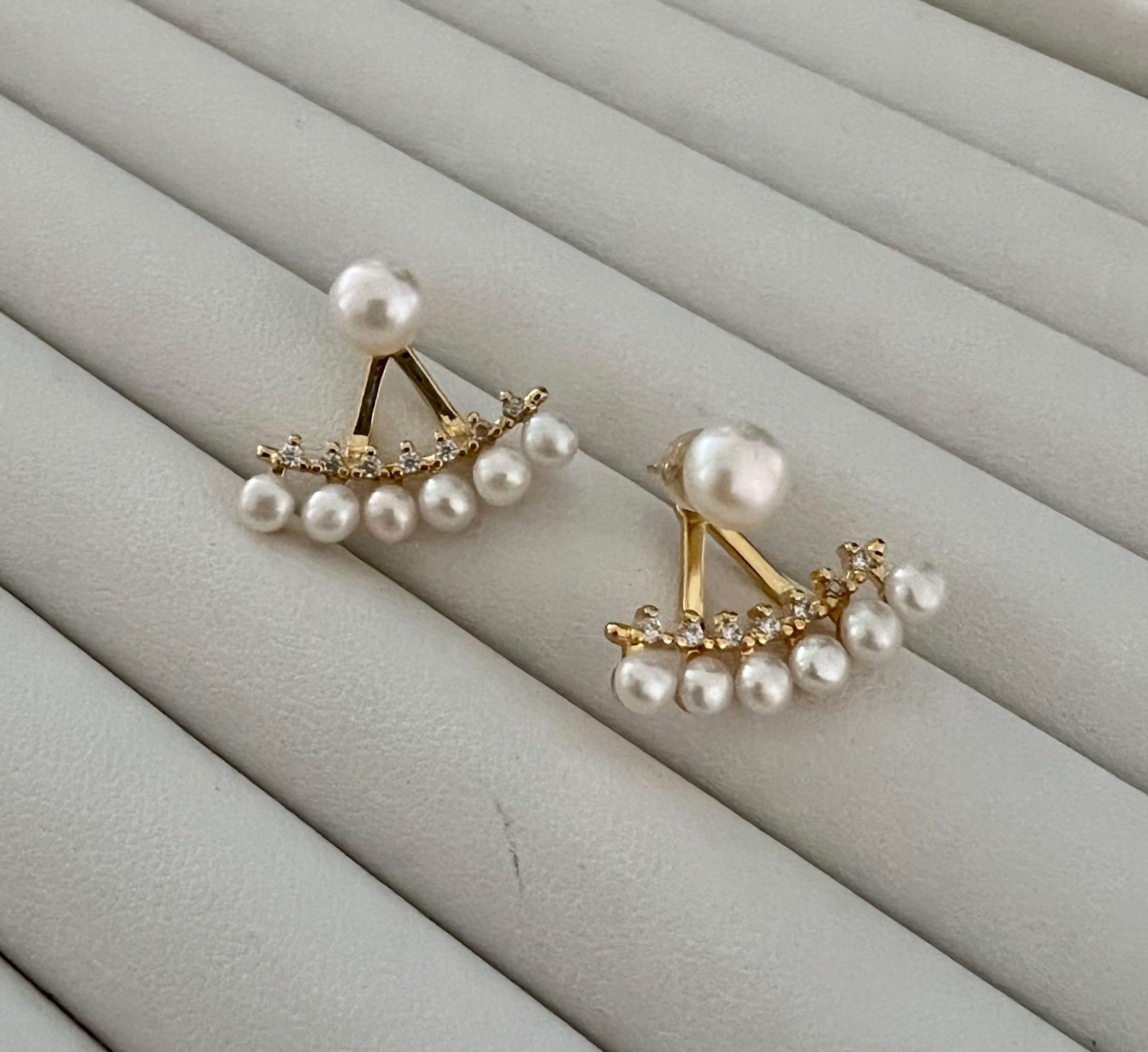 Purpose of earrings top