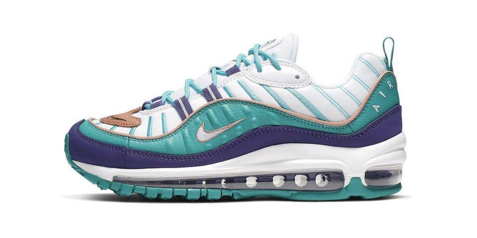 spirit teal nike