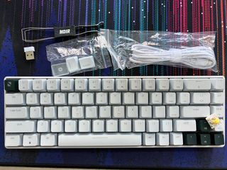 （分類：）位於 。 由 tdkr114514 提交（商品編號 1178333555，圖片 1）。簡介： 。