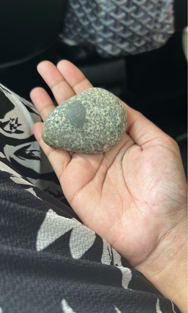 Good Fortune Rocks NUS LAW CAMPUS ROCK(FOR GOOD LUCK), Women's Fashion, Jewelry ...