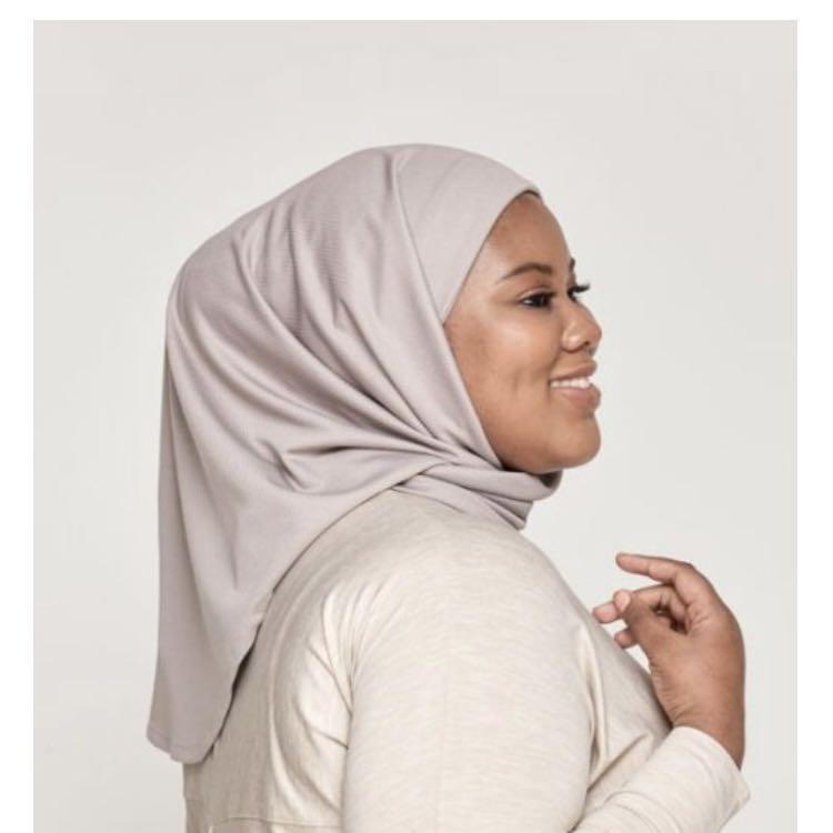 Sports hijab- brand Olloum, Women's Fashion, Muslimah Fashion, Hijabs on  Carousell