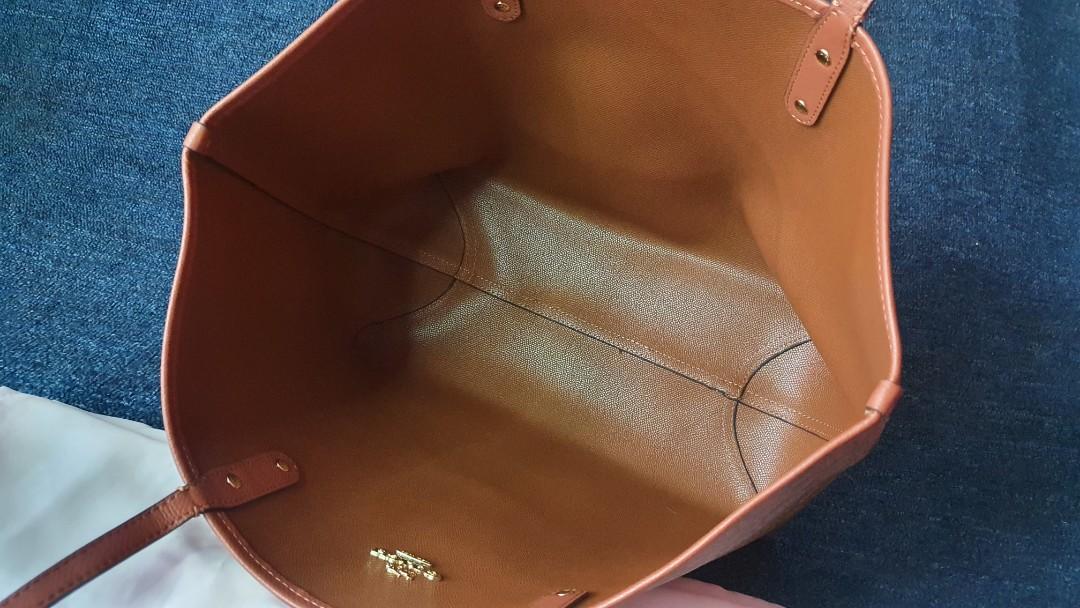 Coach tote no zipper