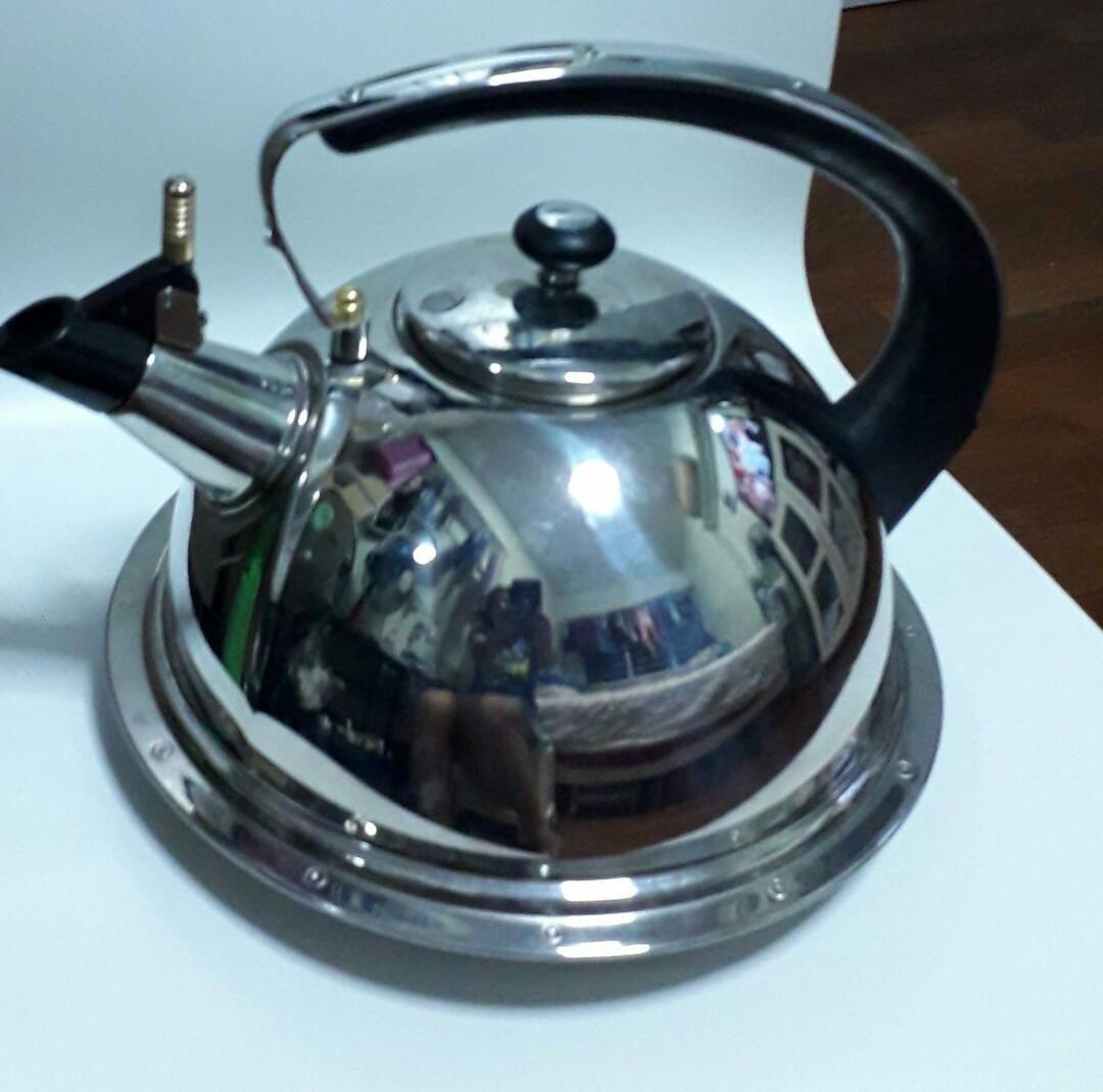 Tea kettle made in italy online