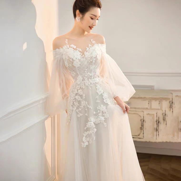 Puffy white wedding dresses hotsell