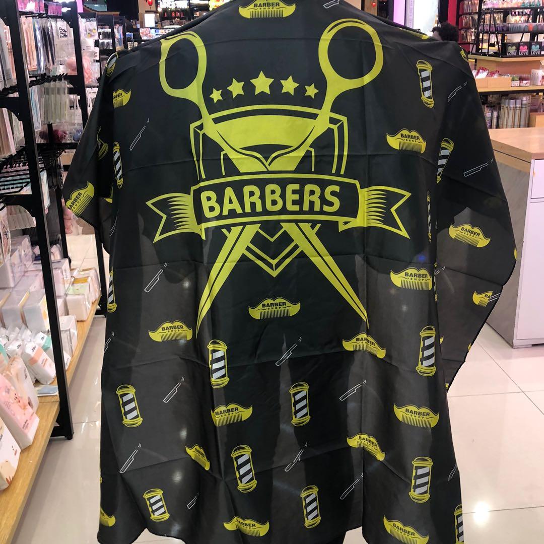 Salon Barber Cape (Category: Hair) located in Mandaluyong City. Submitted by gladkingphilippines (Listing ID 1178368615, Image 2). Description: .