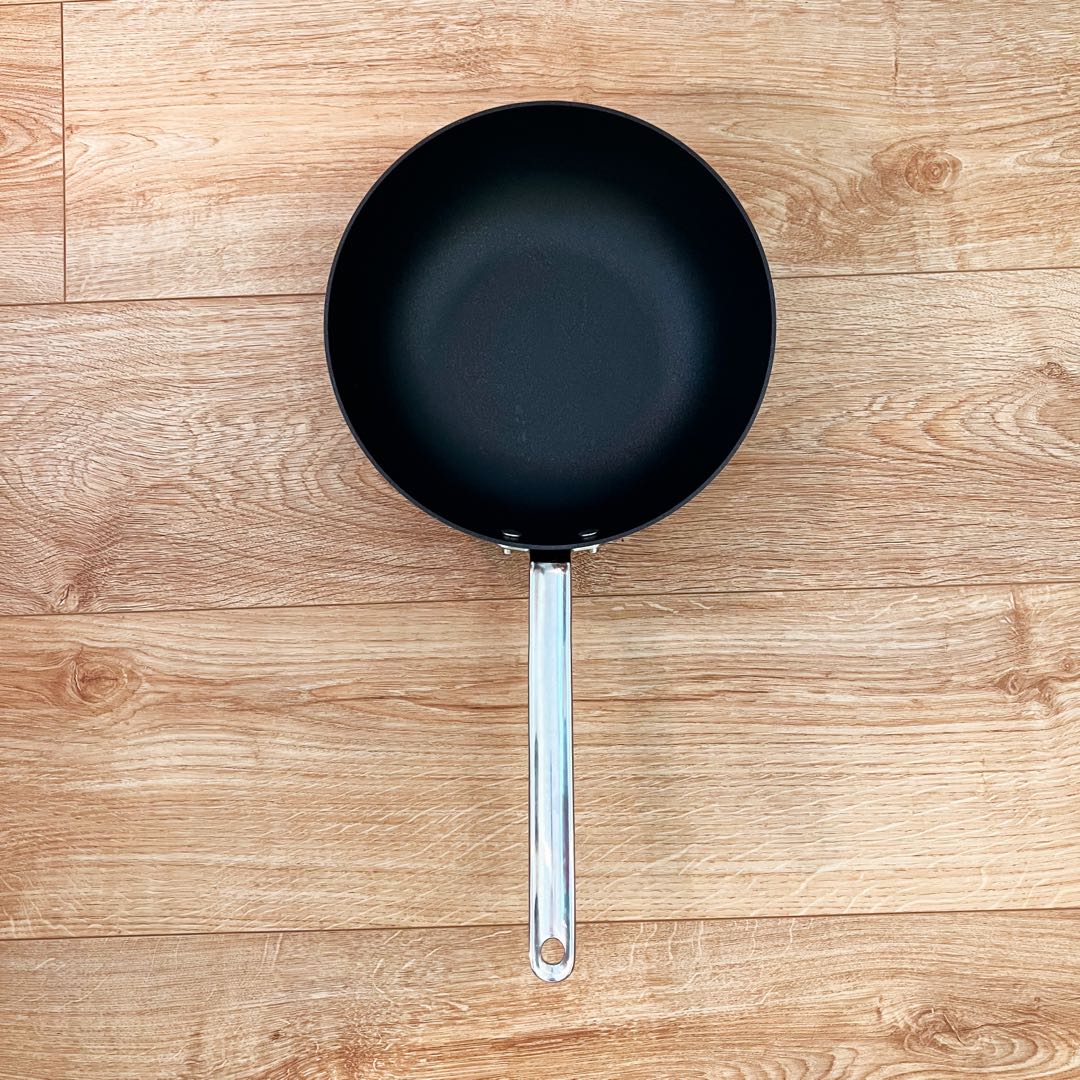 Scanpan TechnIQ 26cm The Bistro (noninduction), Furniture & Home