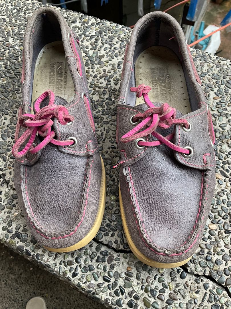 Sebago Docksides, Women's Fashion, Footwear, Loafers on Carousell