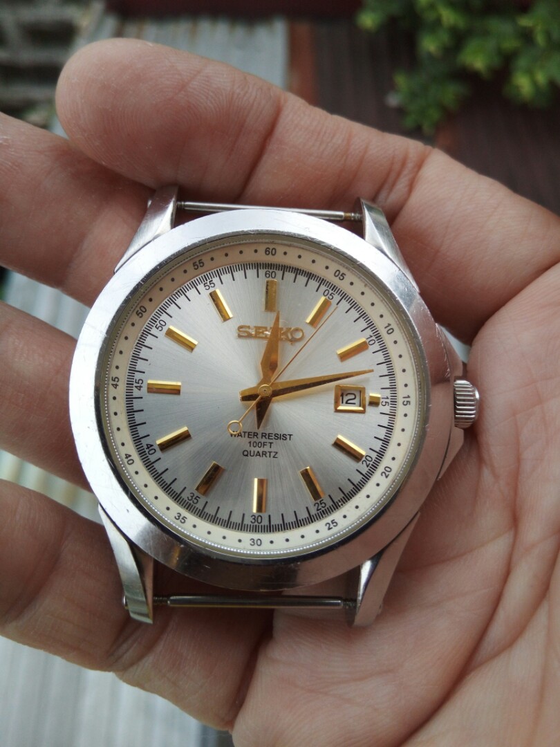 Seiko quarts watch, Men's Fashion, Watches & Accessories, Watches on  Carousell