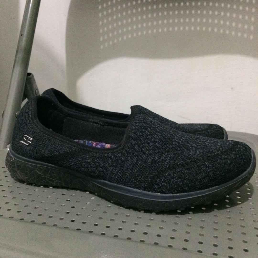 SALE Skechers Memory Foam Sneakers Shoes Women s Fashion