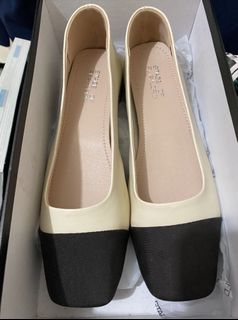 （分類：）位於 。 由 btsstand 提交（商品編號 1178382625，圖片 1）。簡介： 。