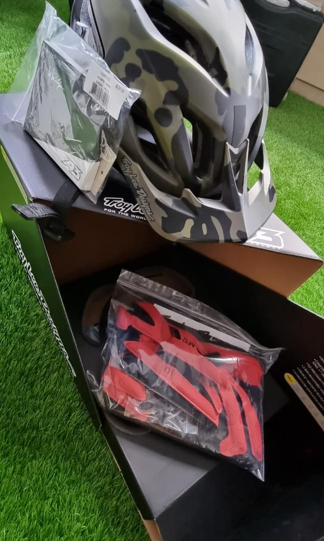 Troy Lee Helmet, Sports Equipment, Bicycles & Parts, Parts