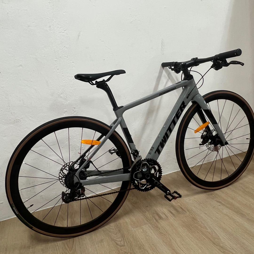 Carbon fiber on sale hybrid bike