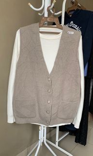 (Category: ) located in . Submitted by neelda (Listing ID 1178331985, Image 1). Description: .