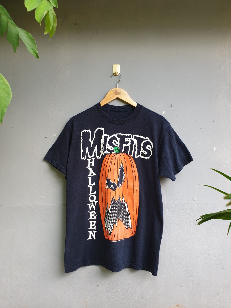 Vintage Misfits Halloween 2006 Danziq Chaser Tshirt Men s Fashion