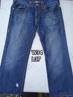 (Category: ) located in . Submitted by THRIFTSHTS4400 (Listing ID 1178257726, Image 1). Description: .
