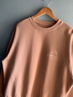 (Category: ) located in . Submitted by izzueethrift (Listing ID 1178391065, Image 1). Description: .