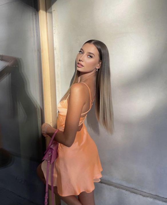 Zara Satin Dress (Category: Dresses) located in Aringay. Submitted by joanab (Listing ID 1178408175, Image 3). Description: Brand new 🥰😍 Nagkakaubusan na din to. 🫢.