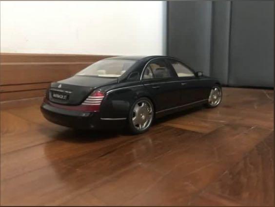 1/18 Autoart Maybach 57 SWB with 22” Lowenhart wheels