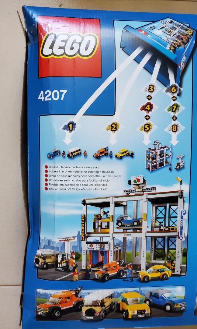 全新未開) 絕版LEGO 4207 City car parking 停車場, 興趣及遊戲, 玩具