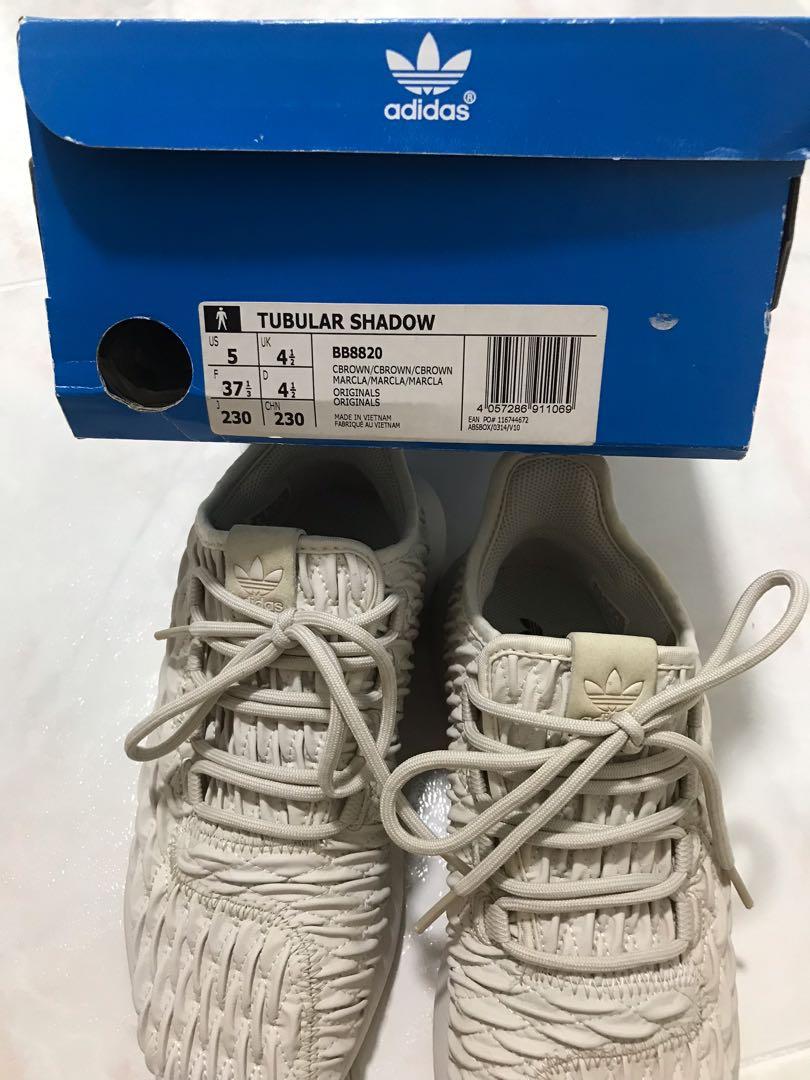 Adidas Sneakers, Women's Fashion, Footwear, Sneakers on Carousell