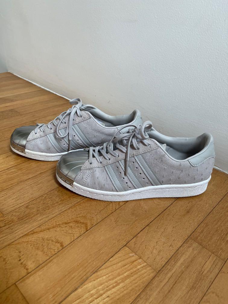 Tenis Infantil Adidas Superstar Numero 32 Gold Silver Metallic Adidas  Originals Superstar Silver Toe Adidas Superstar, Luxury, Sneakers Footwear  On Carousell