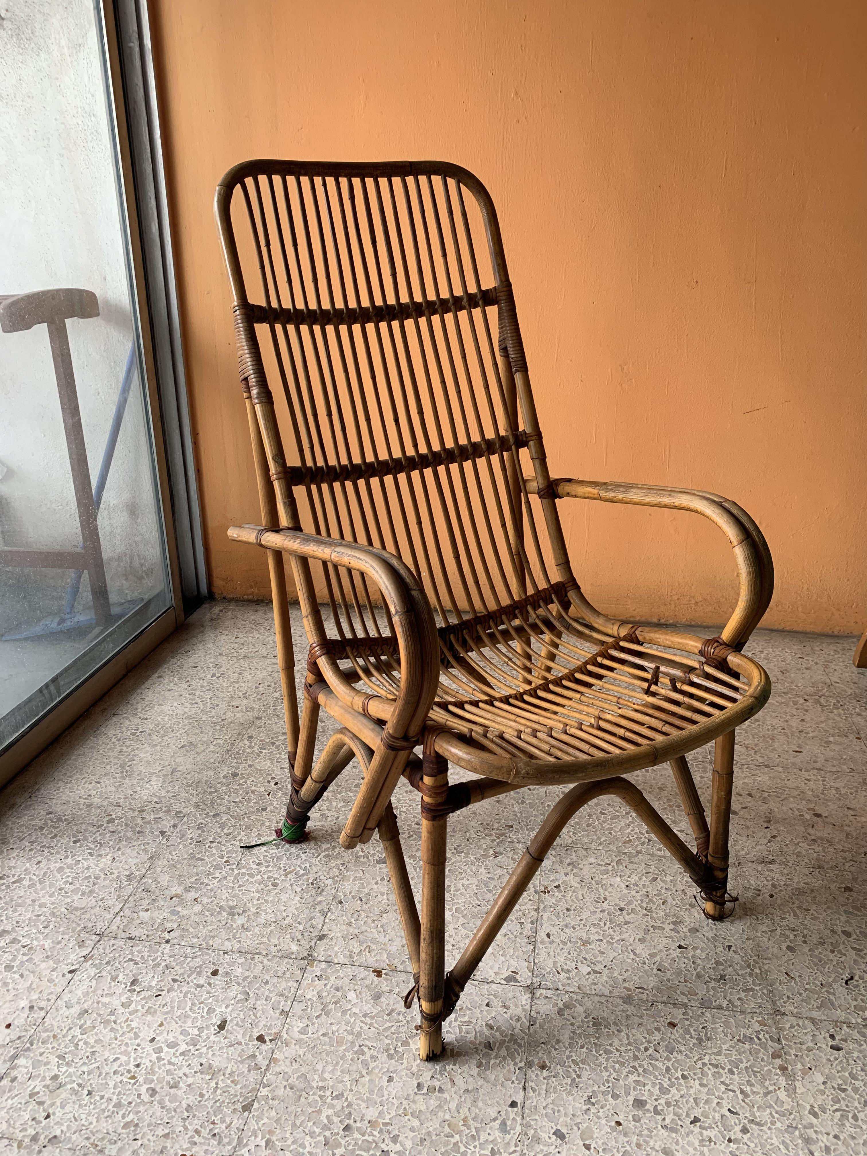 Old rattan deals chair
