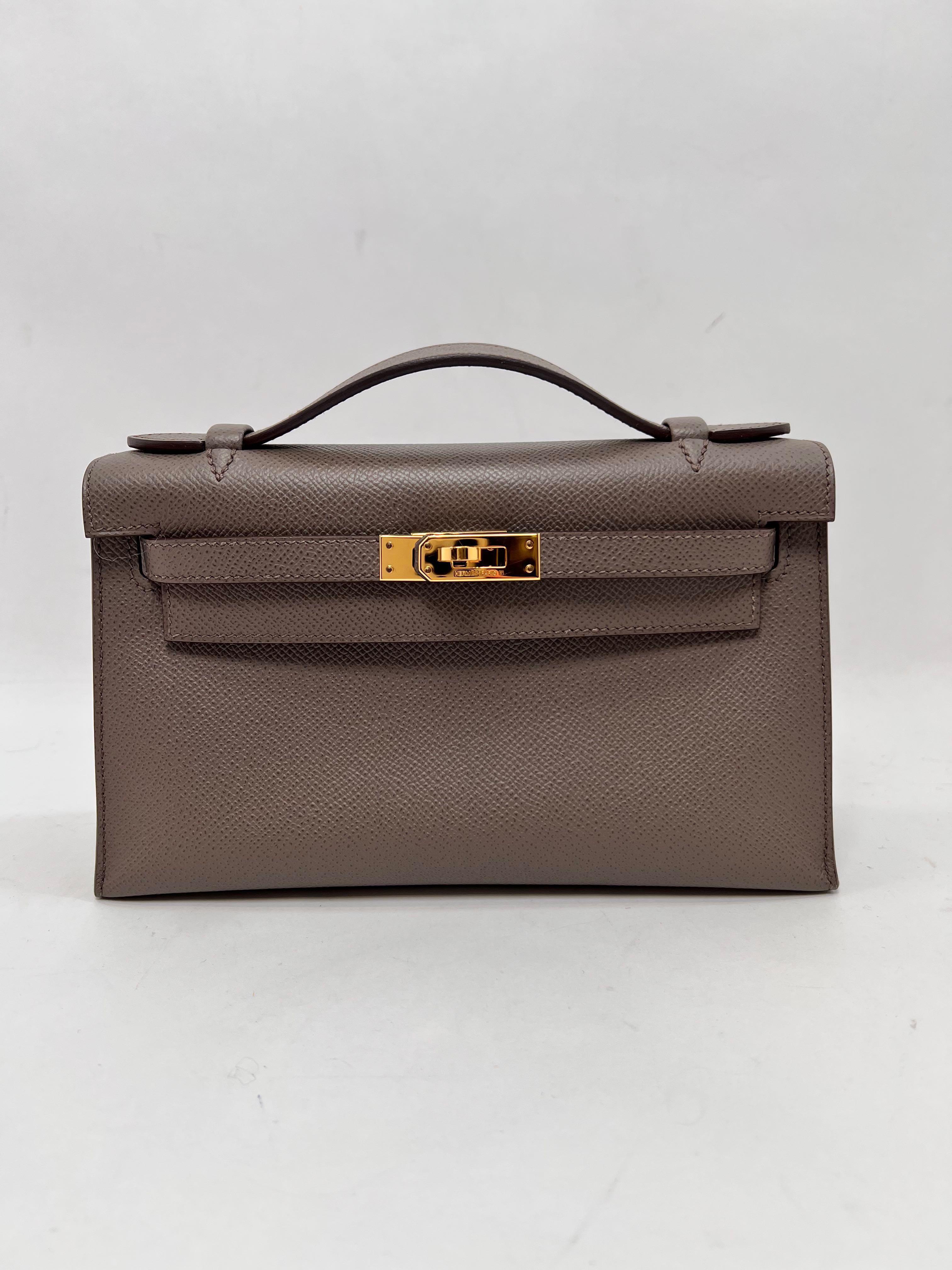 Kelly Pochette Bag Strap Hooks. Also for Constance slim, Roulis Slim, Birkin  25, Luxury, Accessories on Carousell