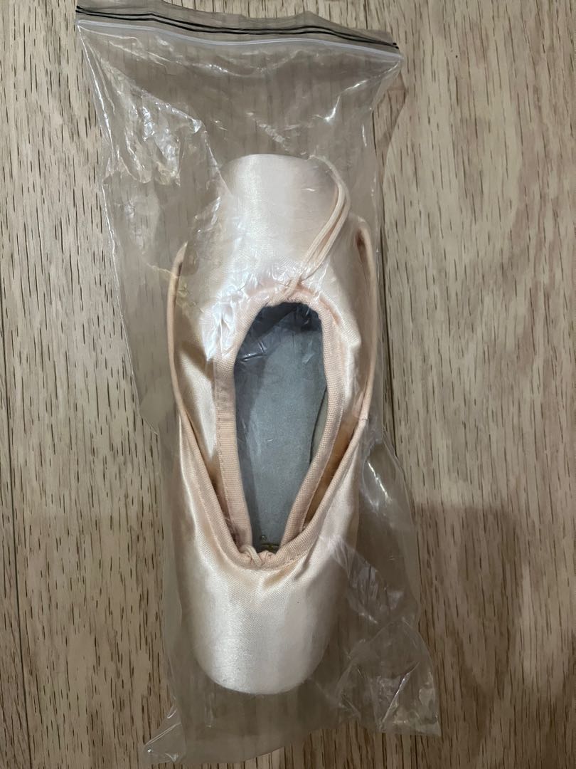 bloch axis pointe shoes