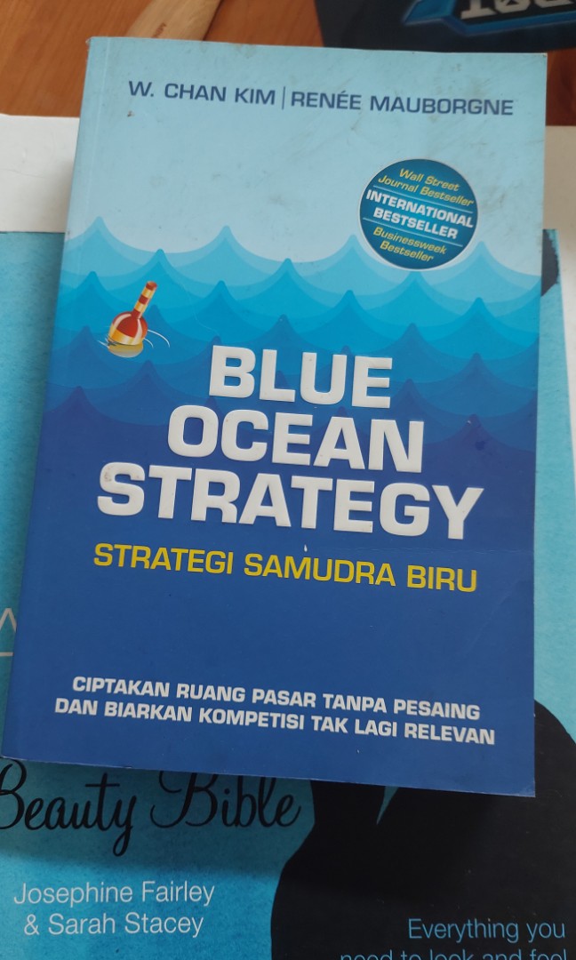 Blue ocean strategy, Buku & Alat Tulis, Buku di Carousell