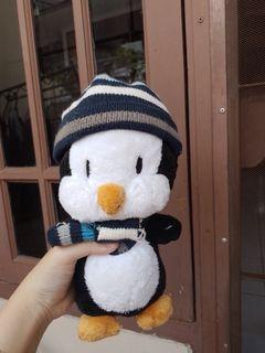 Boneka pinguin