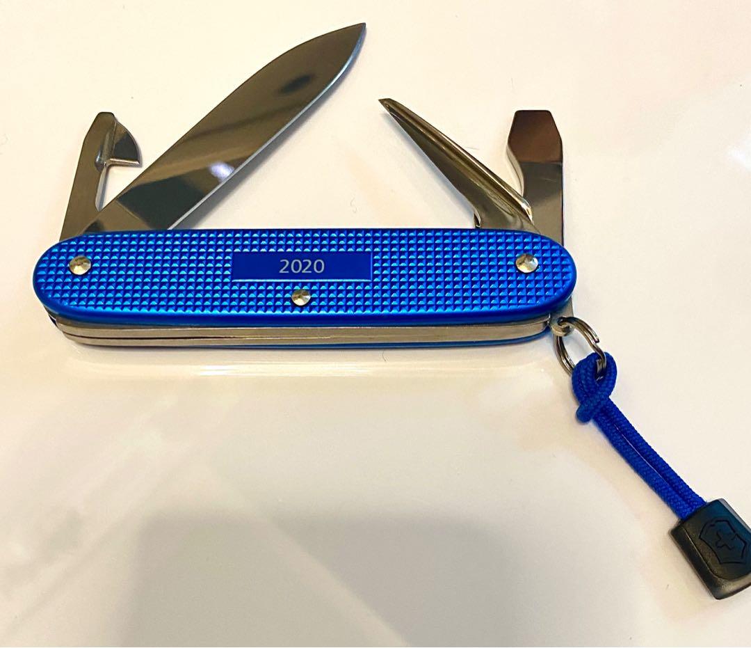 Victorinox hotsell aqua blue