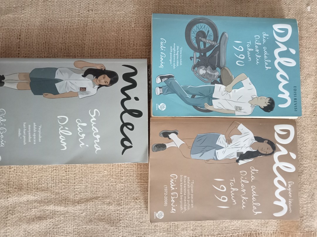 Buku dilan milea suara dari dilan, Buku & Alat Tulis, Buku on Carousell