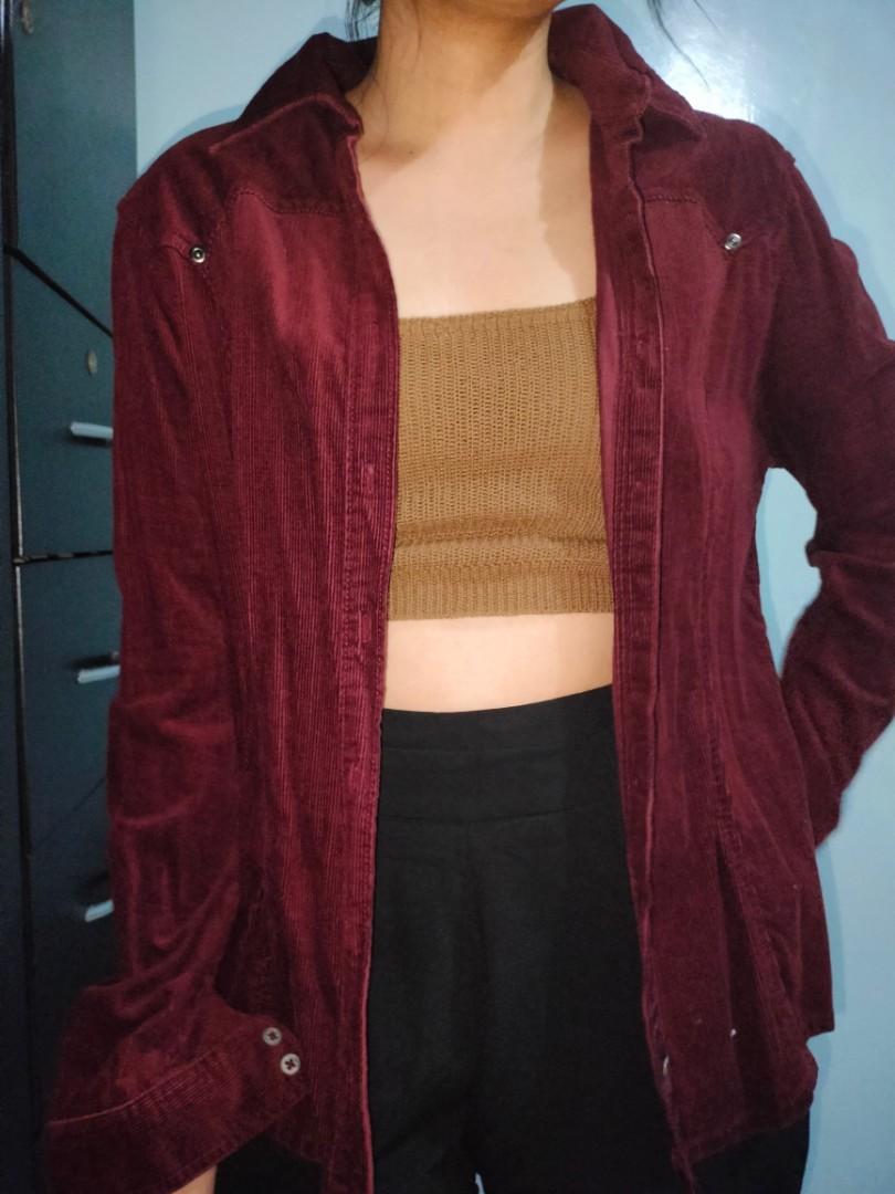 Corduroy button up top (Category: Longsleeves) located in Santa Rosa. Submitted by jaypi.declutter (Listing ID 1178473827, Image 1). Description: XL on tag but best fit for S to M frames.