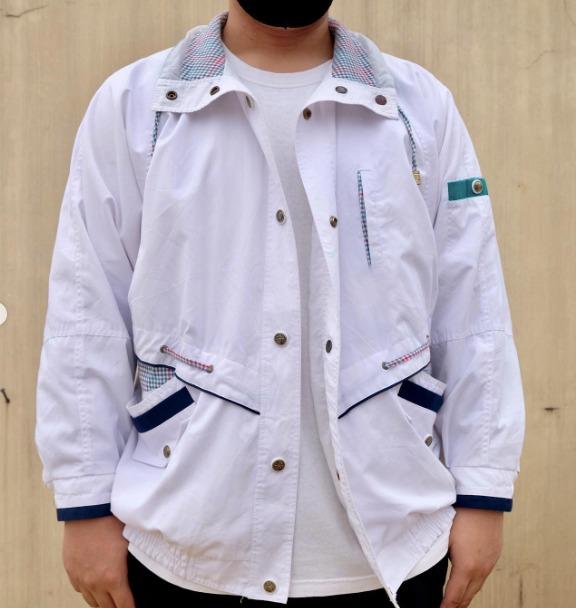 Current discount seen jacket