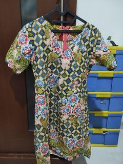 dress batik v-neck