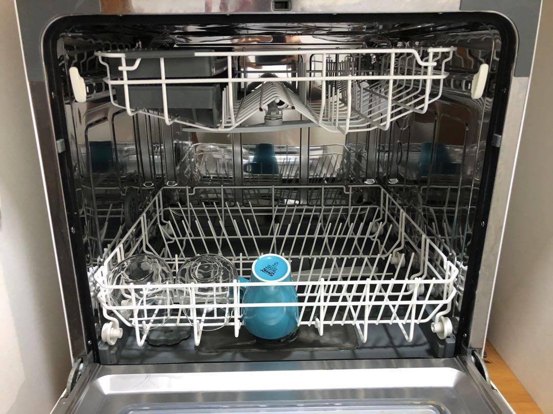 Electrolux countertop 8 place Dishwasher, TV & Home Appliances, Kitchen Appliances, Dishwasher