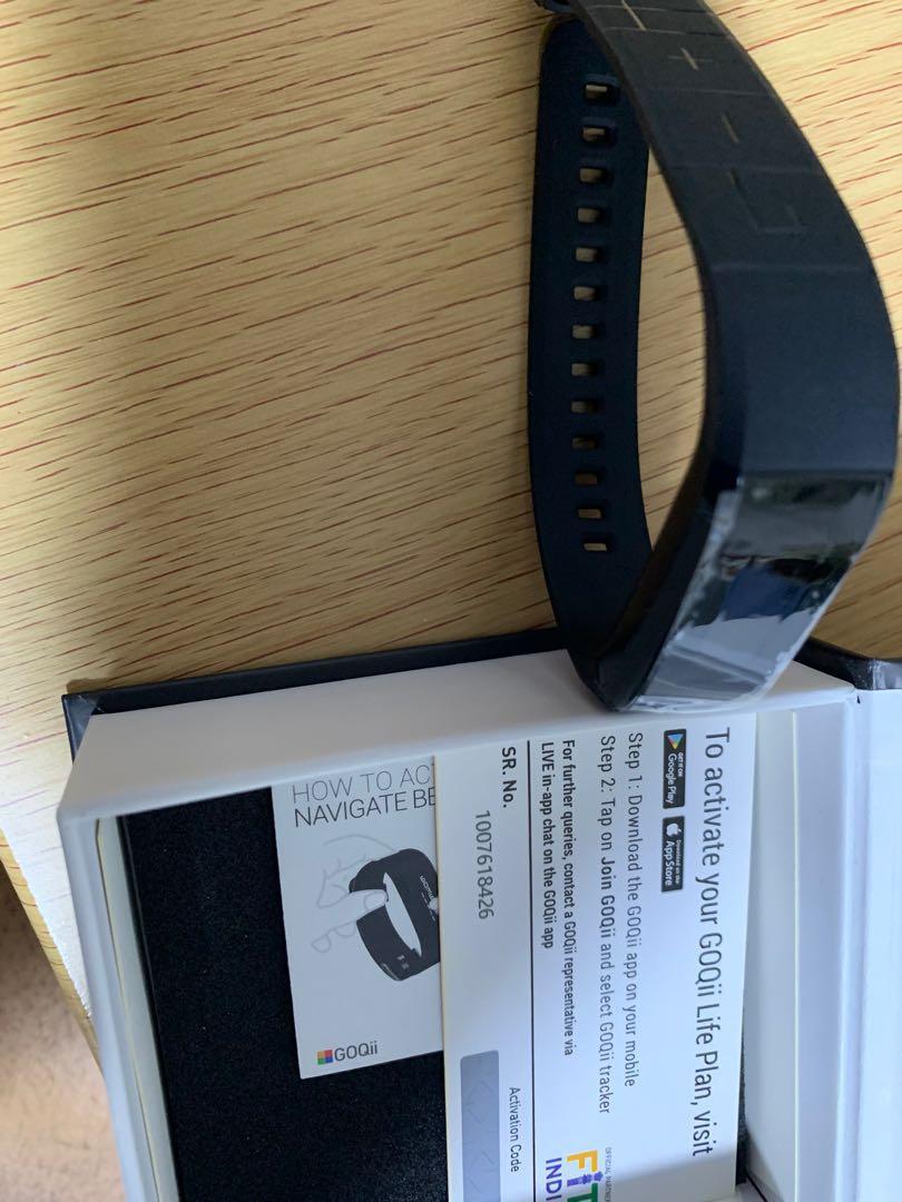 Goqii element online fitness smart band