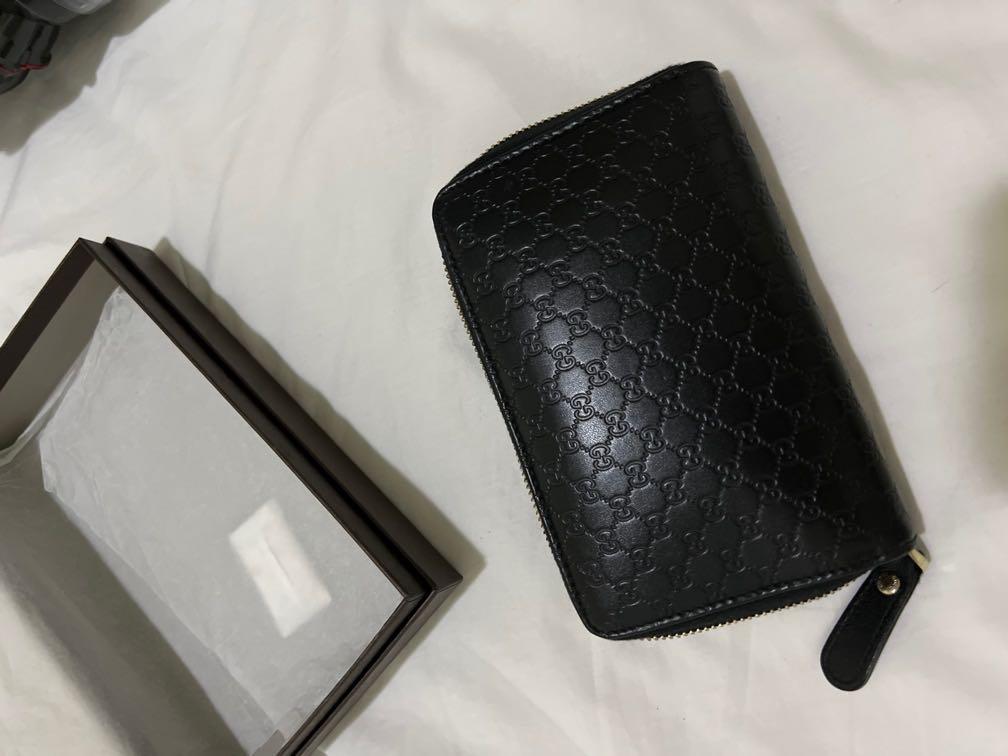 Gucci wallet 100% authentic or double money back (Category: Luxury Bags & Wallets) located in Bulacan. Submitted by __randomthings (Listing ID 1178460314, Image 2). Description: See all photos complete already all angles Bought from europe No swap No LP.