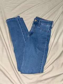 (Category: ) located in . Submitted by ajresuello (Listing ID 1178567401, Image 1). Description: .