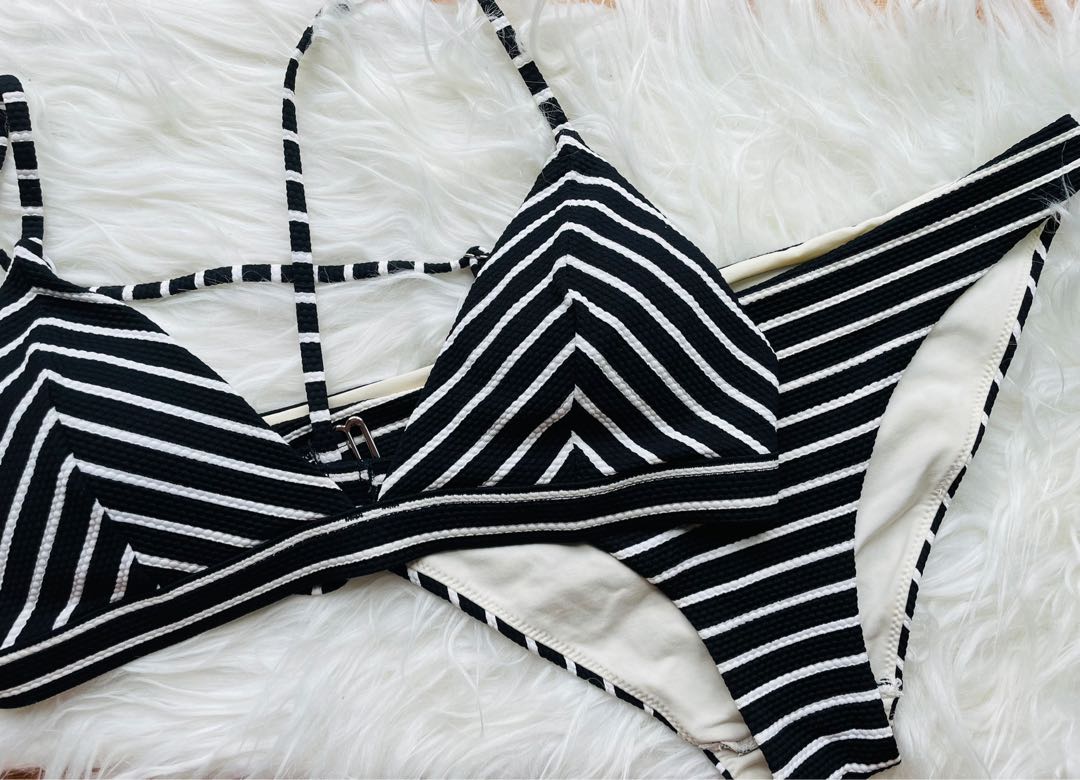 H&M Swimsuit / Bikini Set, Women's Fashion, Swimwear, Bikinis