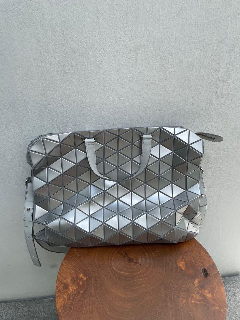 Issey miyake shop laptop bag