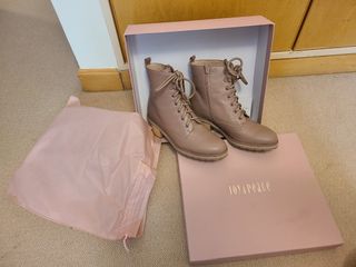 （分類：）位於 。 由 vyvyhk 提交（商品編號 1178497988，圖片 1）。簡介： 。