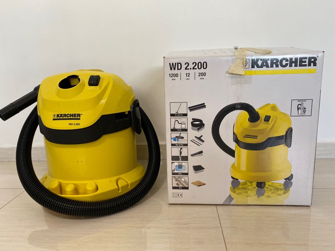 Karcher wet and dry vacuum cleaner WD 2, TV & Home Appliances, Vacuum