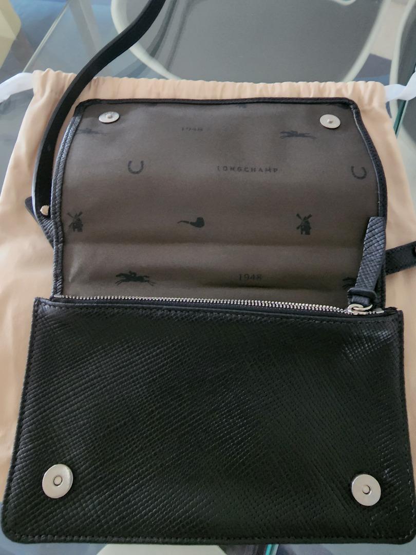 Longchamp Like New Leather Crossbody, Women's Fashion, Bags & Wallets