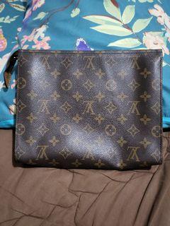 Louis Vuitton Clutch