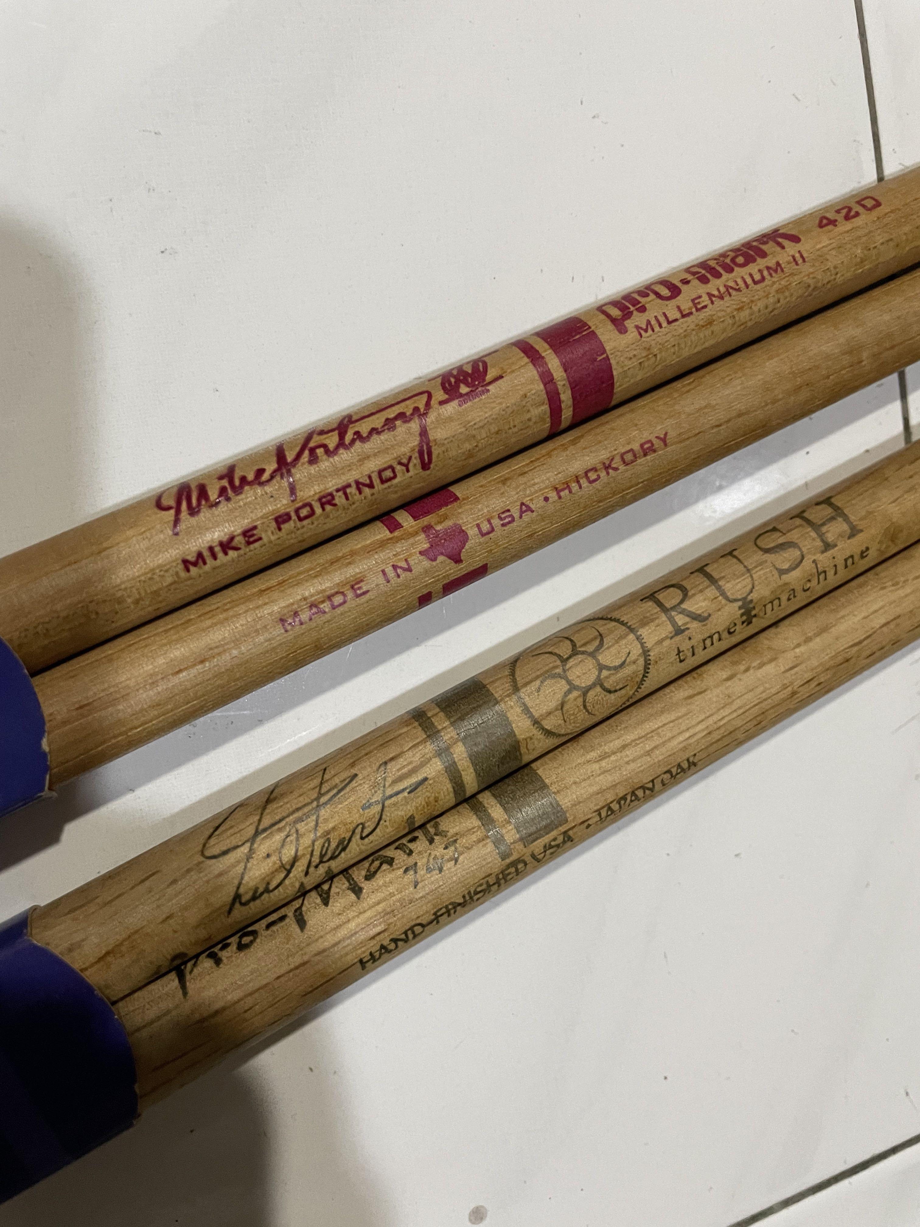 Neil peart signed drumsticks discount