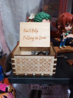 Mini Music Box "Can't Help Falling in love"