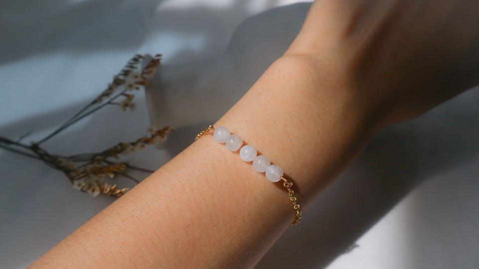 Dainty bracelets store