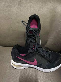 Nike Air Futurun 2 Black/Pink Ladies Running Shoes
